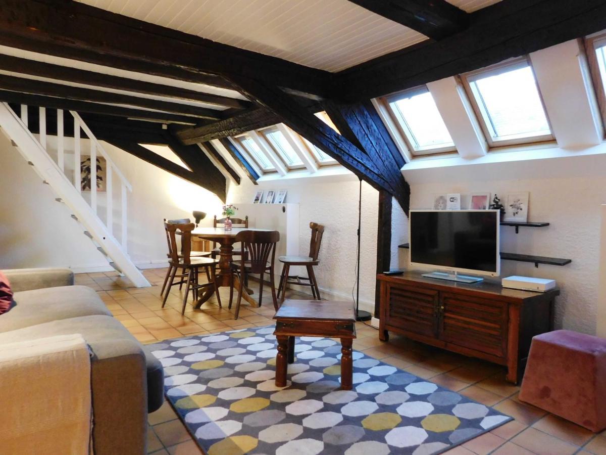 Appartement Typique Et Cosy A Deux Pas De La Cathedrale Strasbourg Bagian luar foto